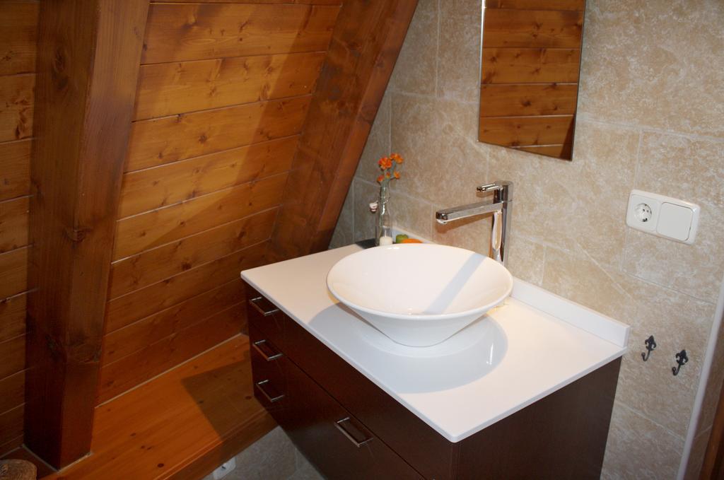 Apartamentos Valle De Aran Mont Bagian luar foto
