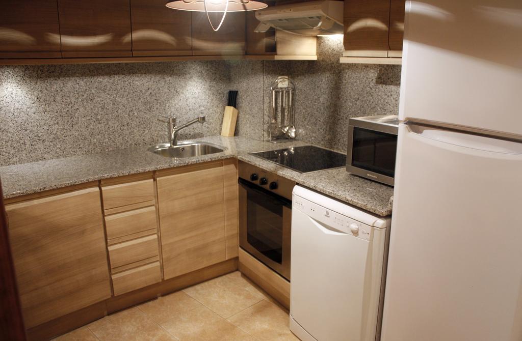 Apartamentos Valle De Aran Mont Bagian luar foto