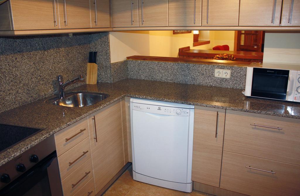 Apartamentos Valle De Aran Mont Ruang foto